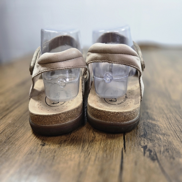 Taos Pioneer Leather Comfort Sandals - Picture 8 of 11